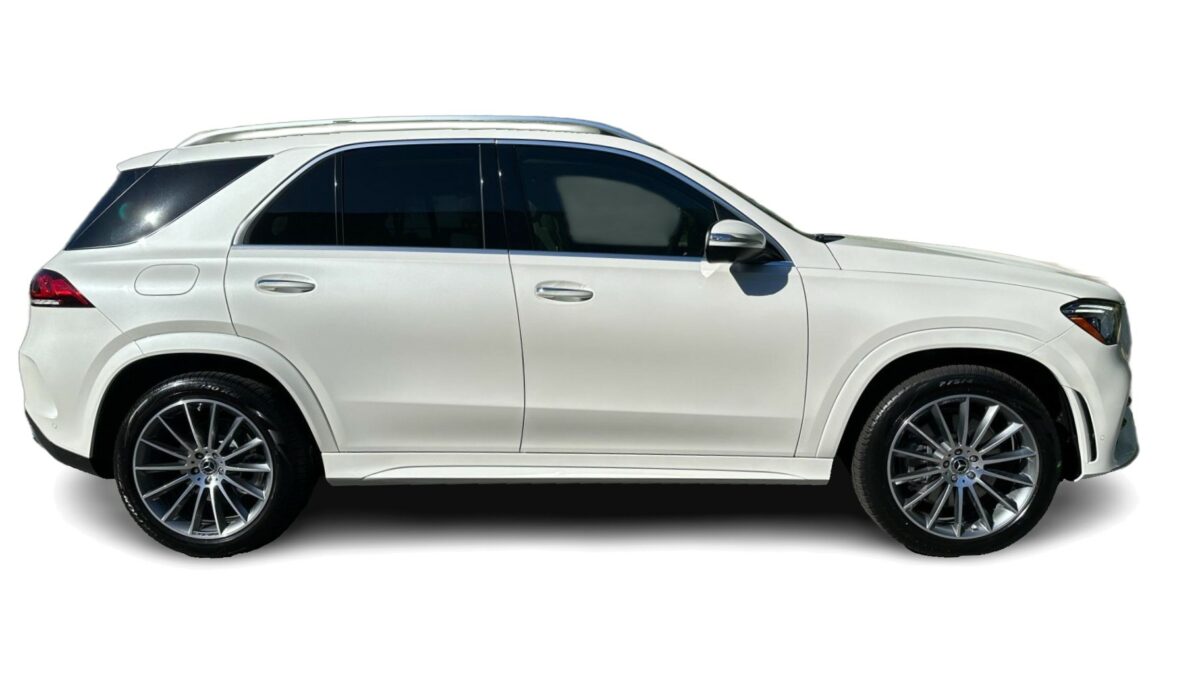 Mercedes GLE - view from the other side