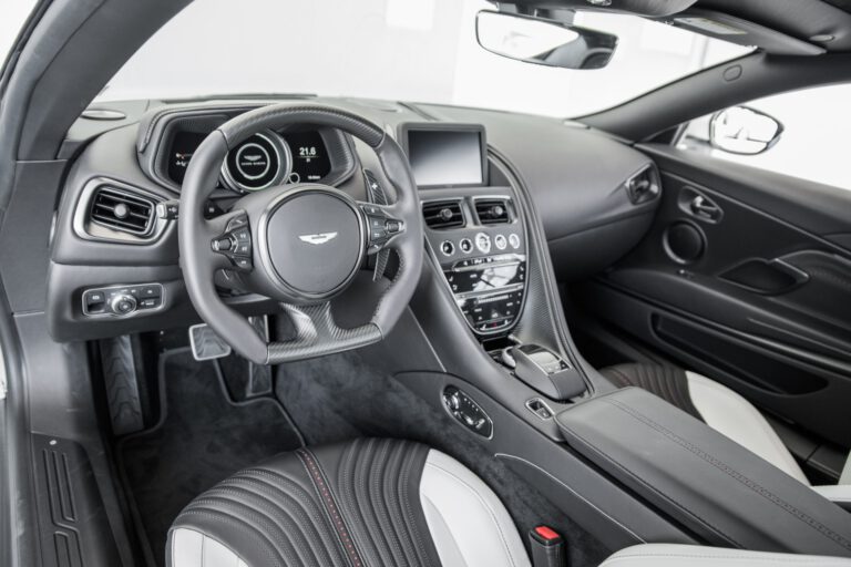Aston Martin DB11 Driver view