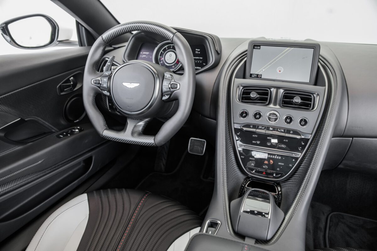 Aston Martin DB11 Driving wheel