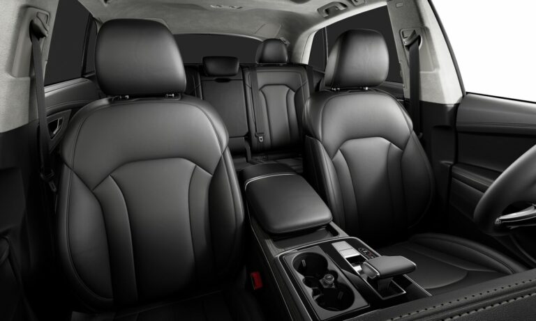 Audi Q8 Black leather seats
