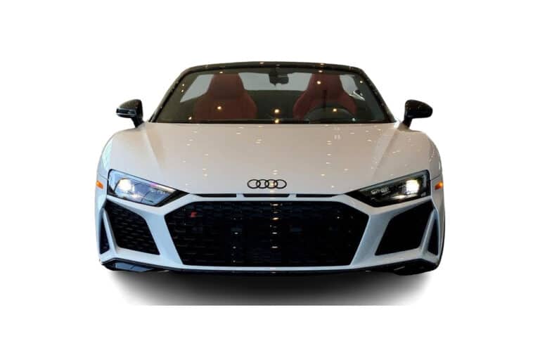 White Audi R8 Spyder Front view