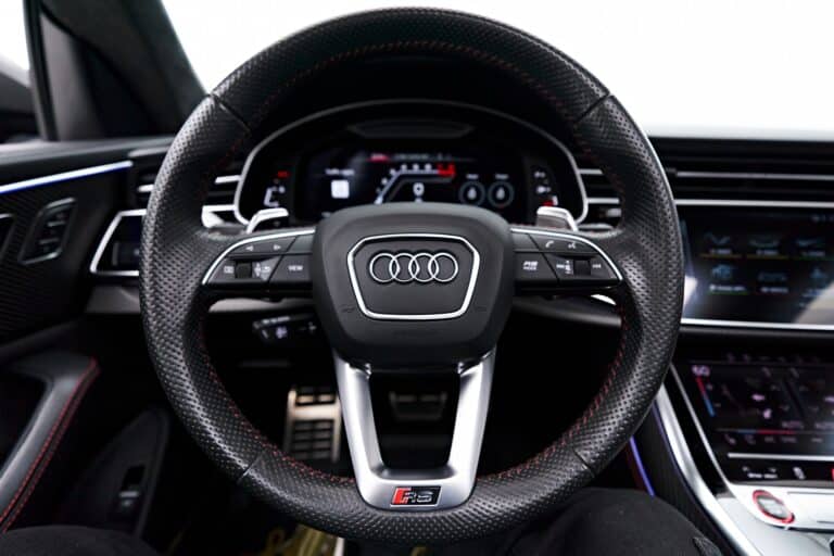 Audi SQ8 Driving wheel