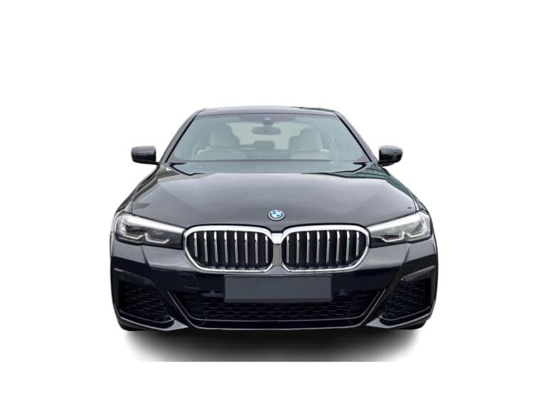 BMW 5 Series Front view