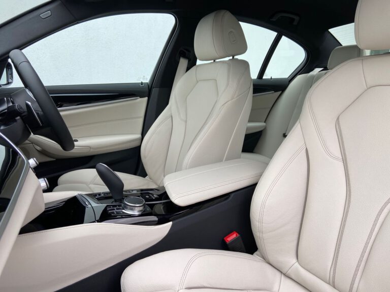 BMW 5 Series Front seats
