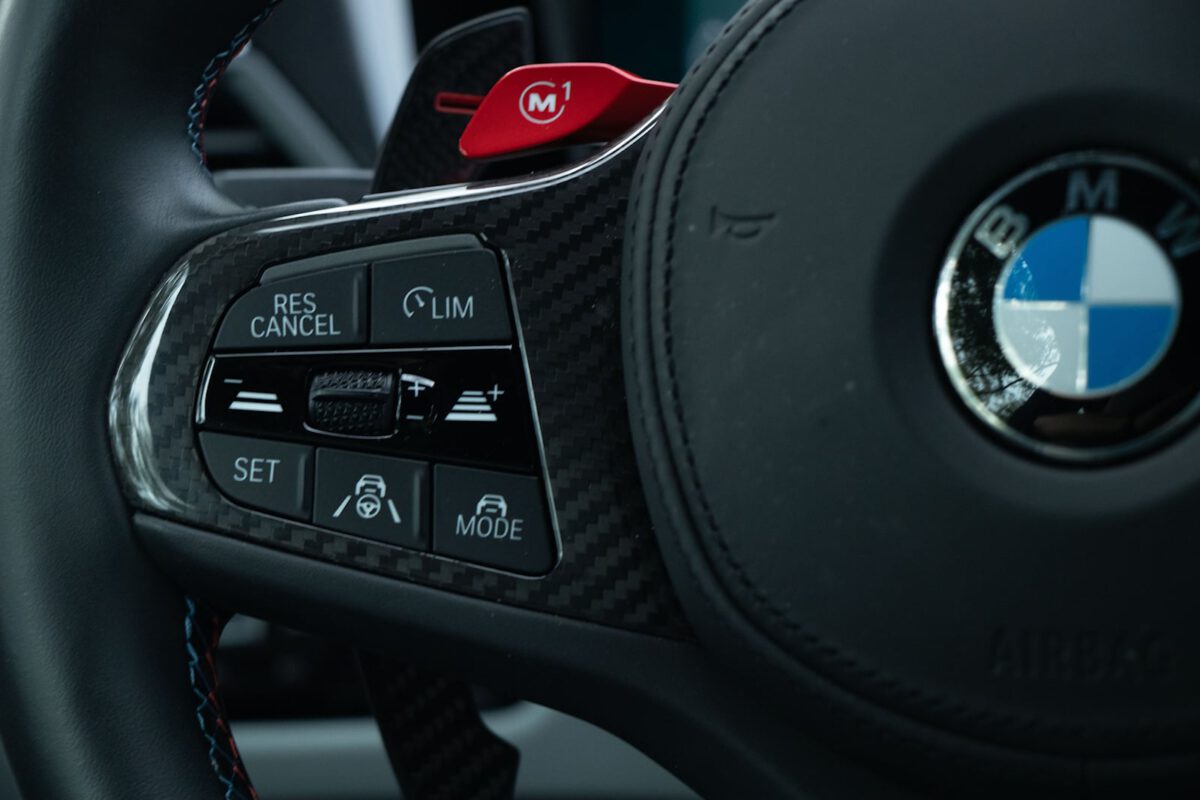BMW M4 Steering wheel buttons
