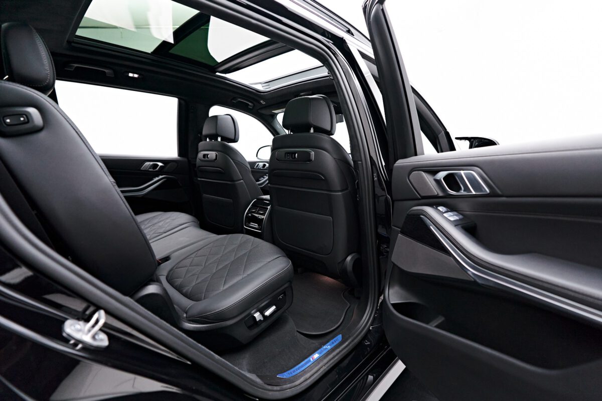 BMW X7 Rear seats