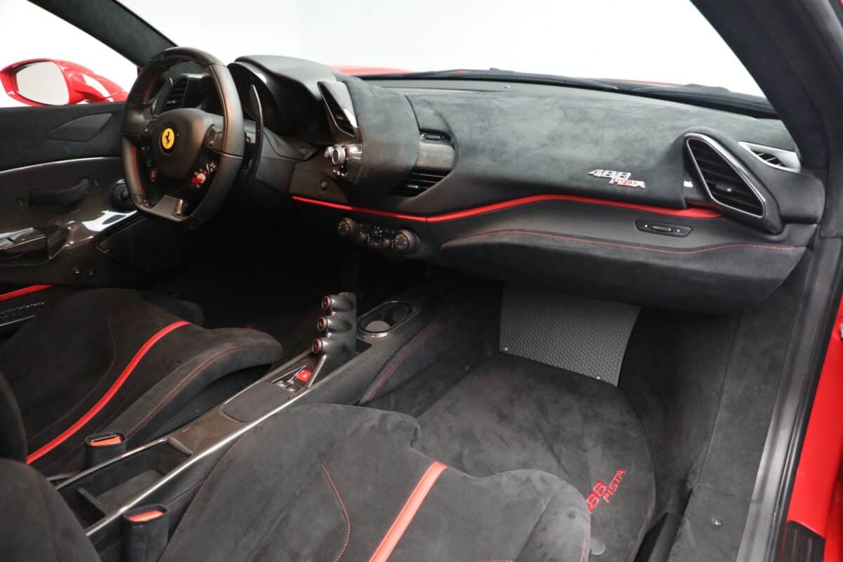Ferrari 488 Pista Driver's seat