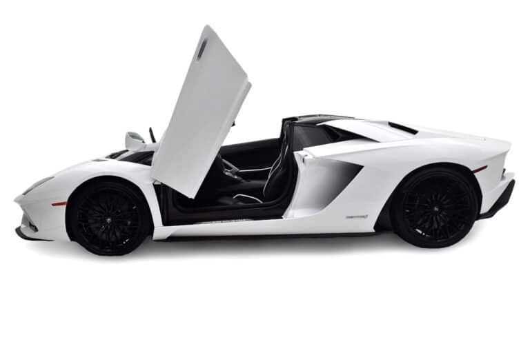 Lamborghini Aventador Roadster Scissor doors