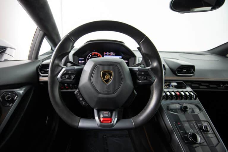 Lamborghini Huracan Driving wheel
