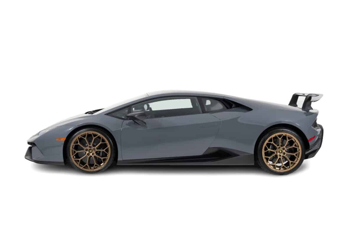 Lamborghini Huracan Performante Side view