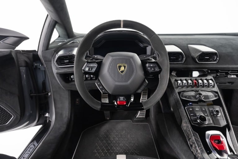 Lamborghini Huracan Performante Driving wheel