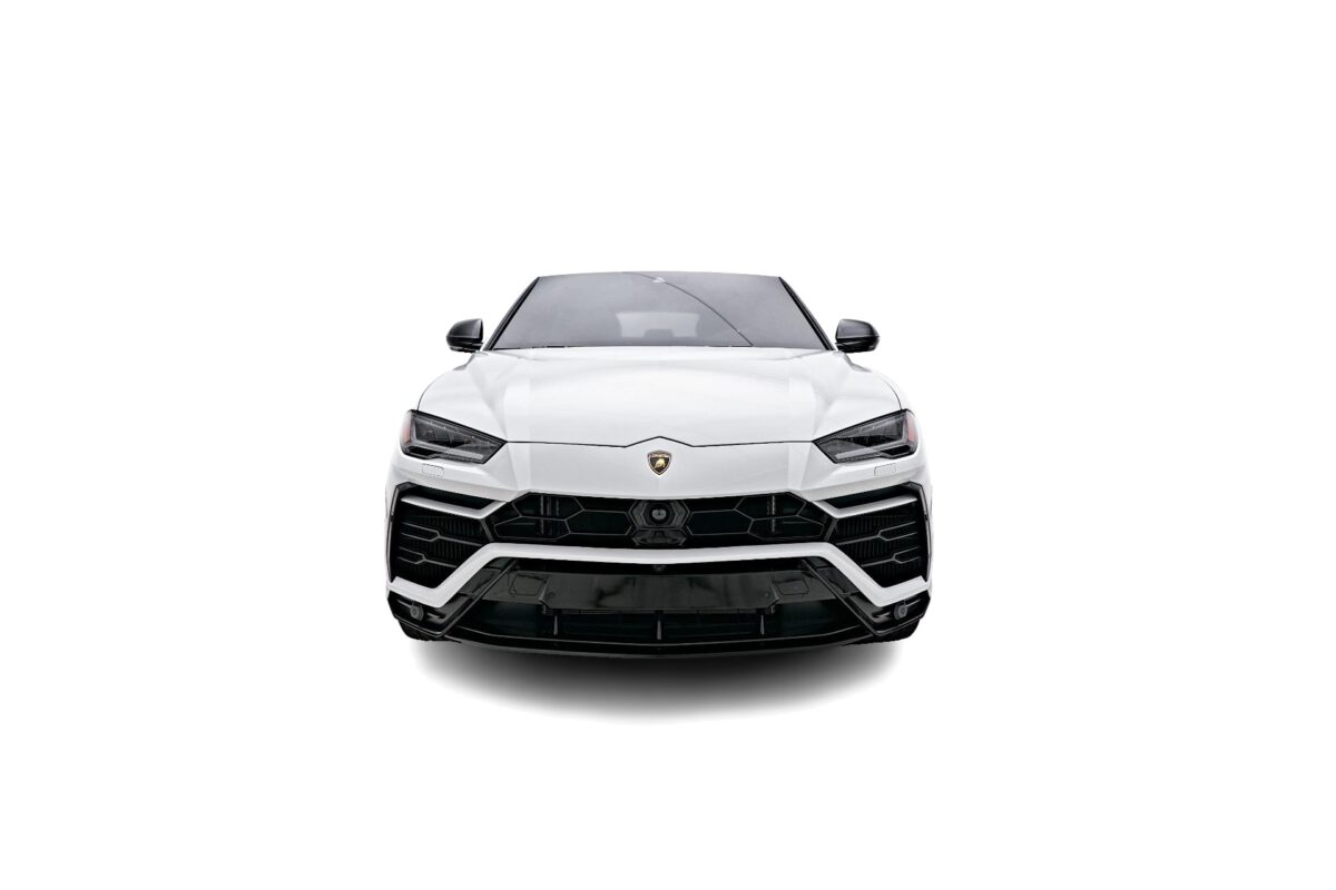 Lamborghini Urus Front view
