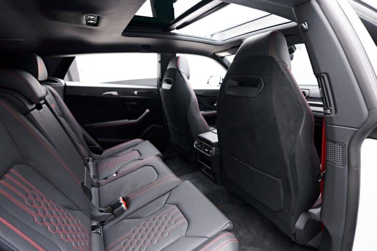 Lamborghini Urus Performante Interior seats