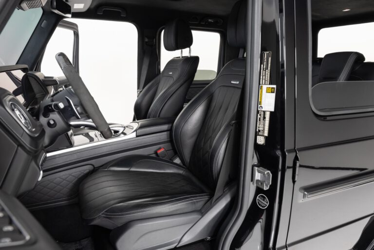 Mercedes G63 AMG Front seats