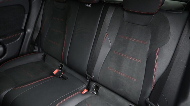 Mercedes GLA Rear seats
