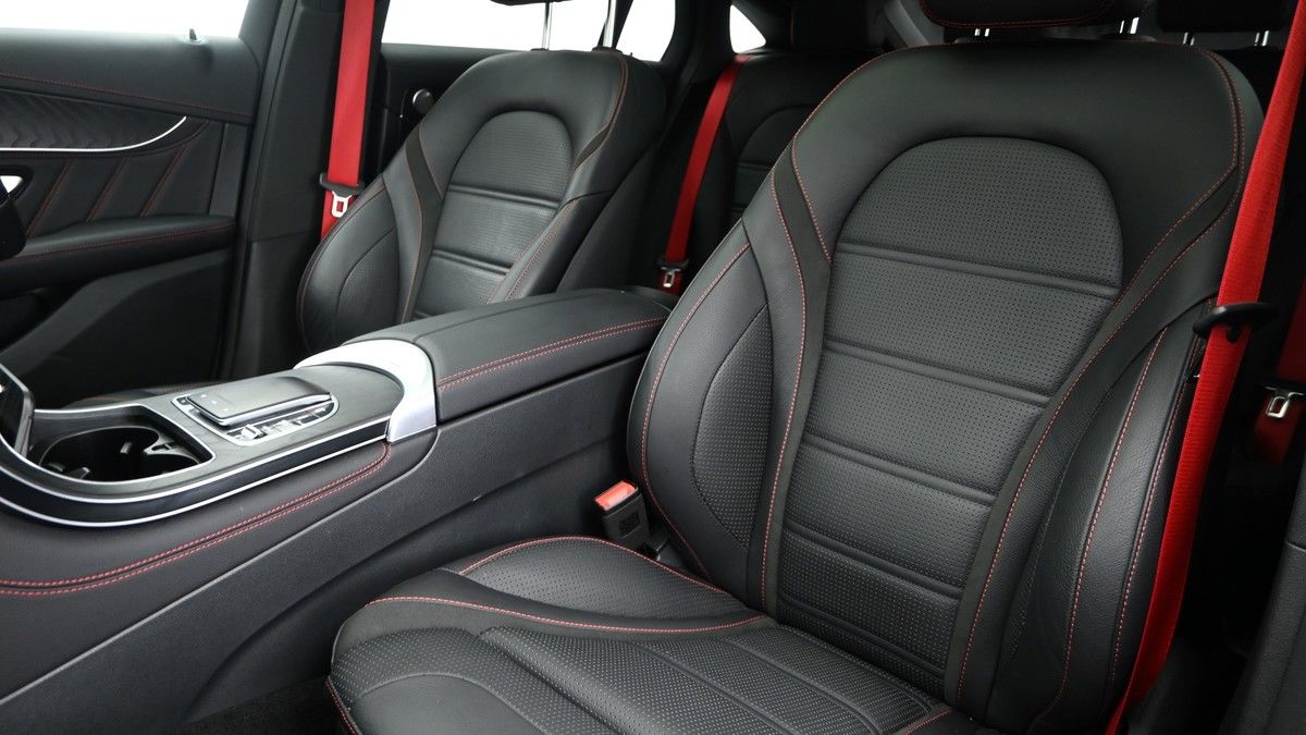 Mercedes GLC Front seats