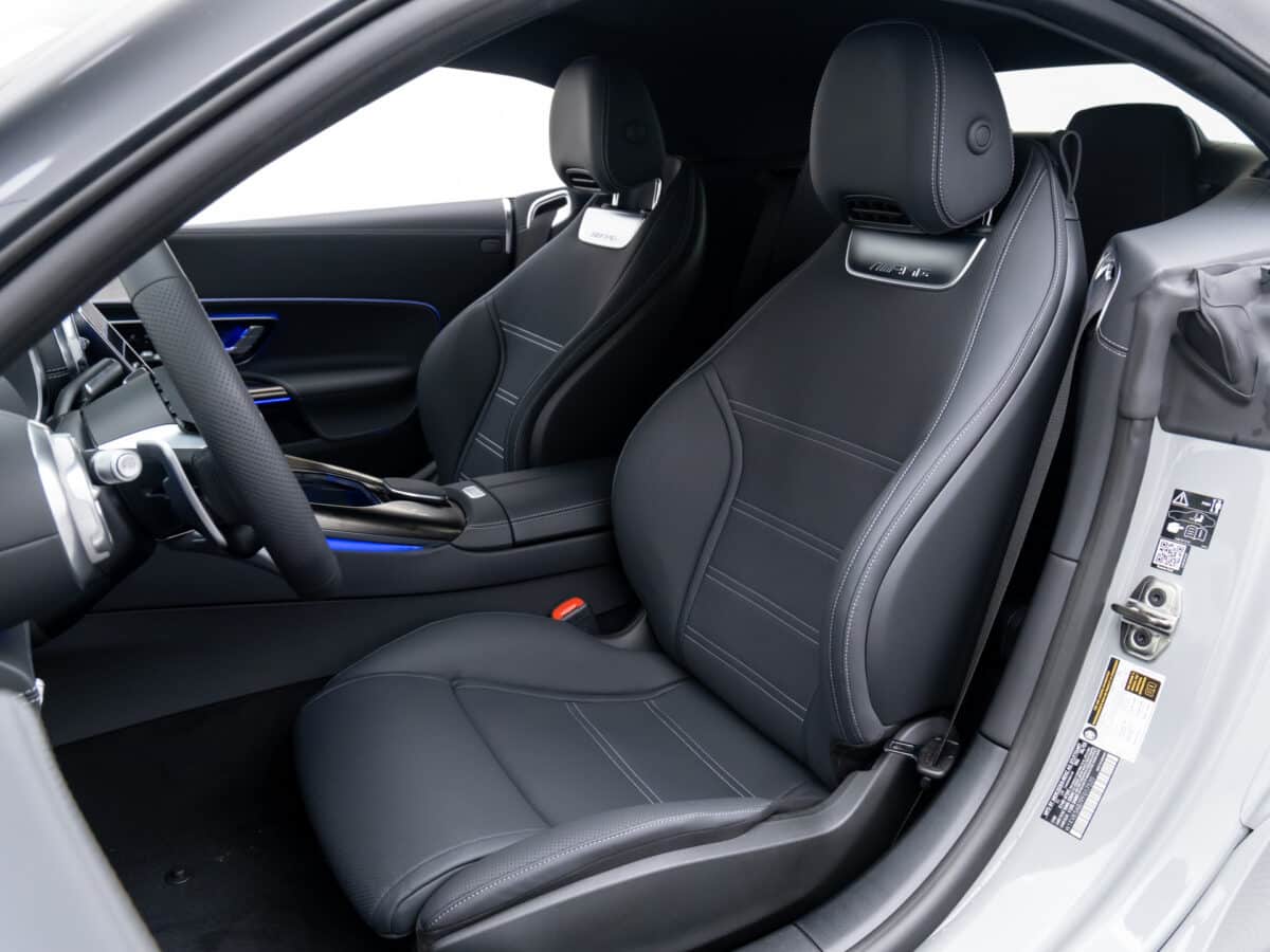 Mercedes SLC Front seats