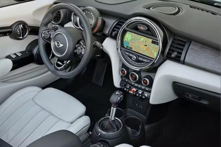 Mini Cooper Cabriolet Dashboard