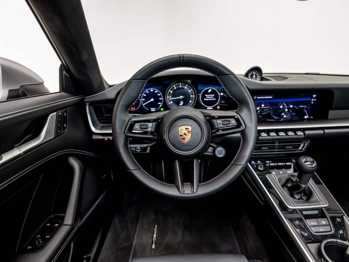 Porsche 911 Carrera S Driving cockpit