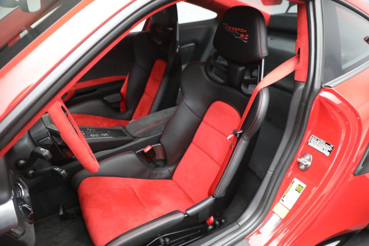 Porsche 911 GT2 RS Red leather seats