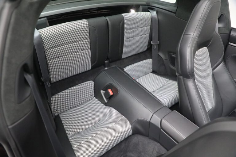 Porsche 911 Targa Rear seats