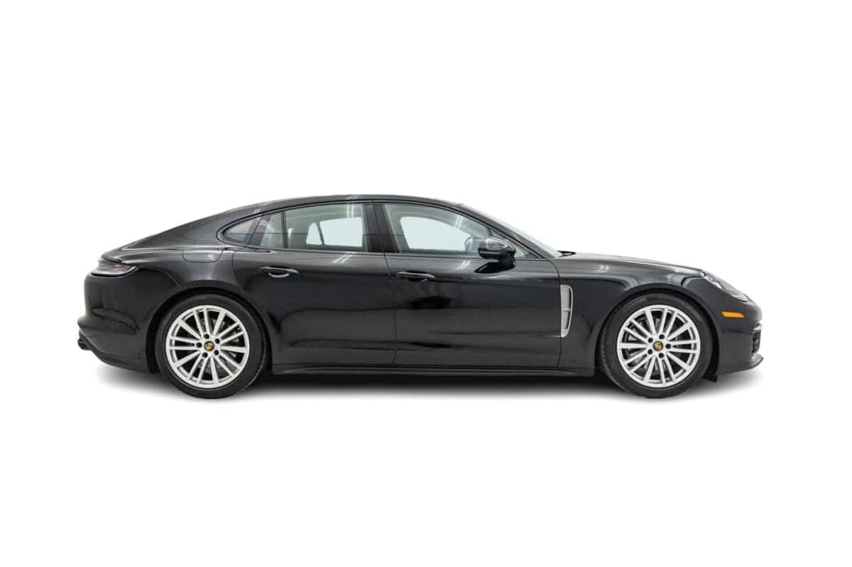 Black Porsche Panamera Side view