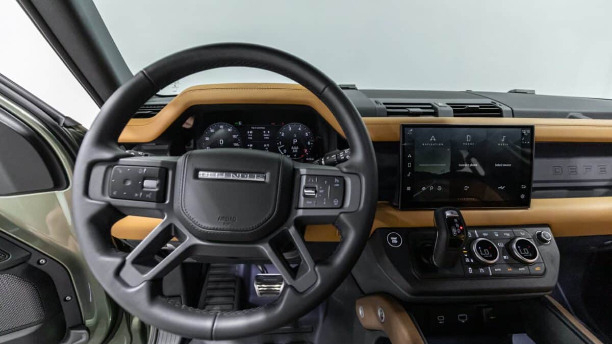 Land Rover Defender Steering wheel