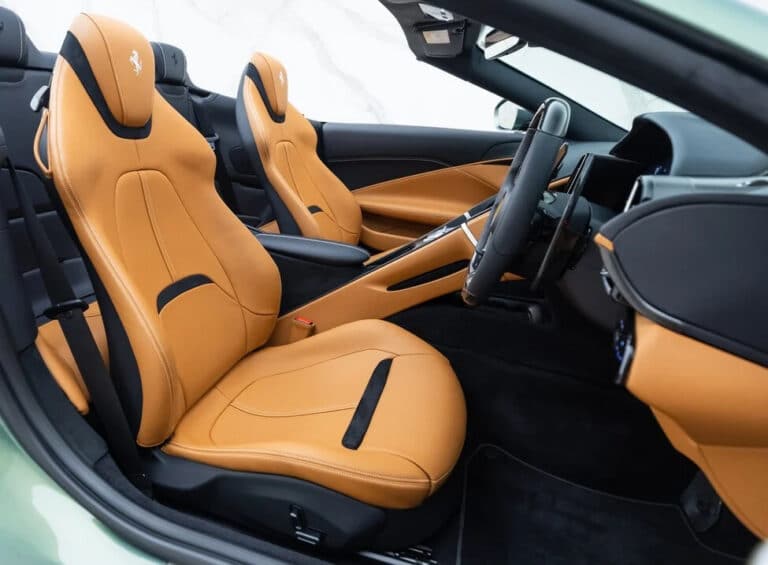 Ferrari Roma Spider Front seats