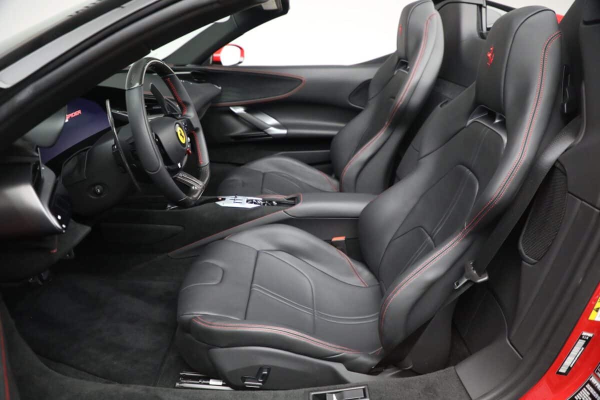Ferrari SF90 Spider Front seats