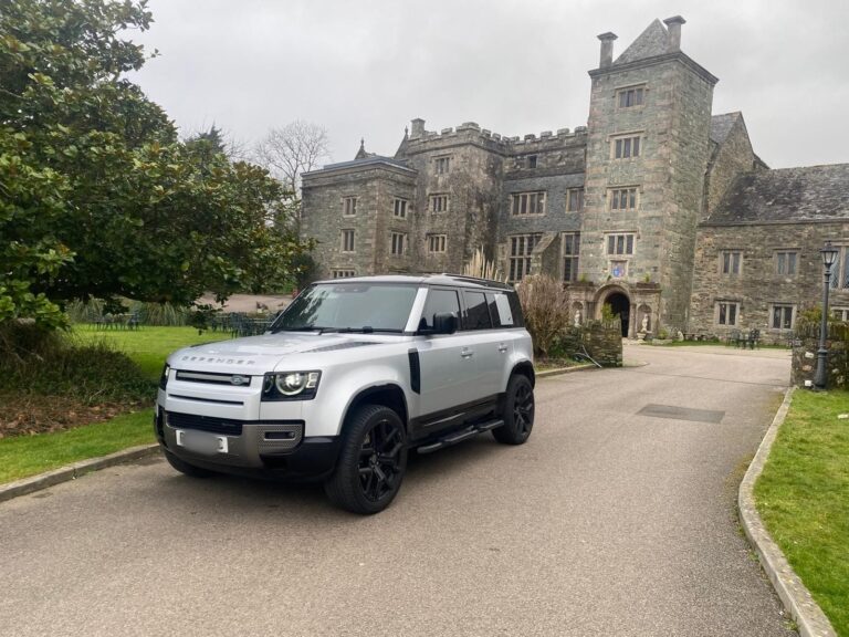 Land Rover Defender 130